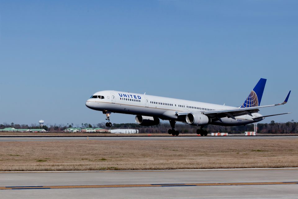 o-divert-to-another-airport-after-group-got-upset-by-passenger-sneezing-coughing-world-of-buzz-2.jpg